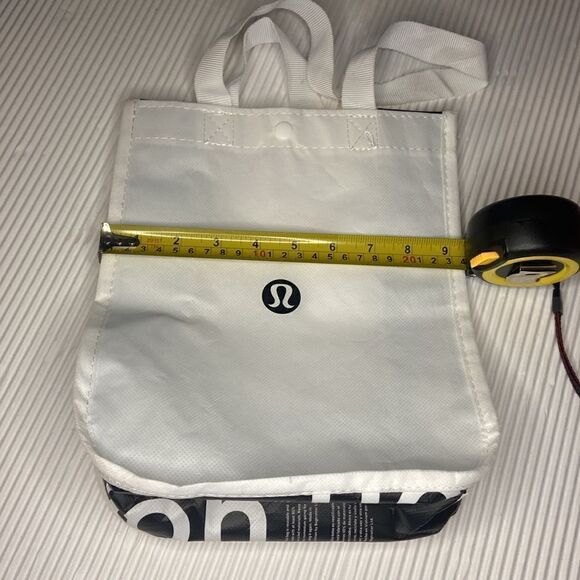 Lululemon Reusable Bags Bundle 1 large 1 small - Picture 8 of 10